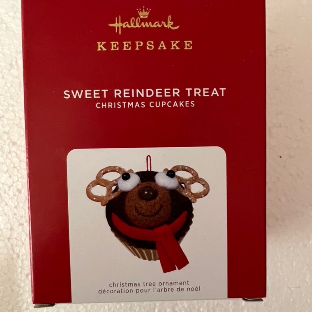 Hallmark Keepsake 2021, Sweet Reindeer Treat, Limited Edition, NIB